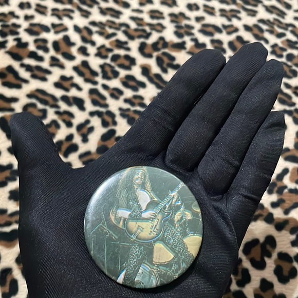 DEEP PURPLE 💜 TED NUGENT 🎸 Vintage Rock Button Pin Pinback Collectible 70s - Picture 10 of 14